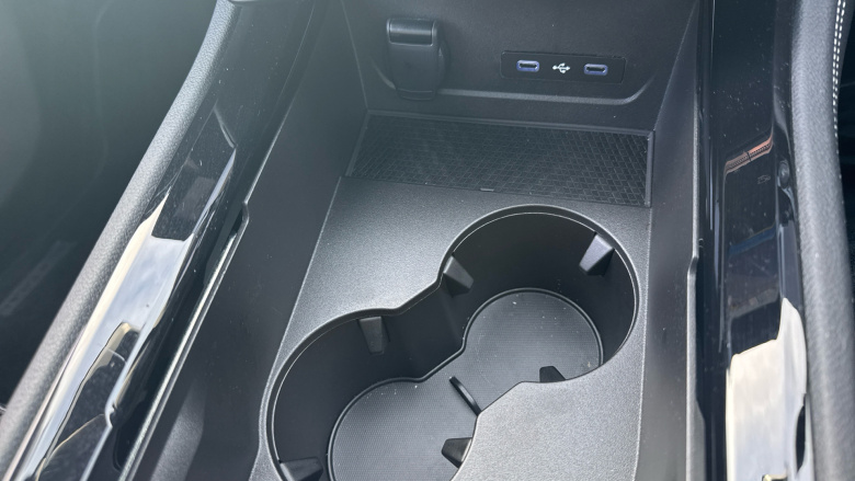 Renault Austral E-Tech Full Hybrid Iconic Esprit Alpine 5dr Auto Hybrid Estate